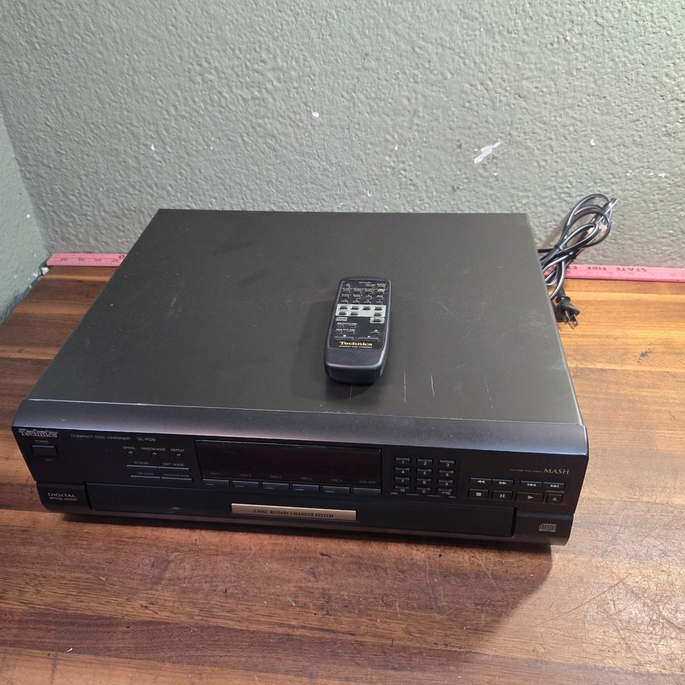 Technics SL-PD9 5-Disc CD Changer Player with remote tested very clean